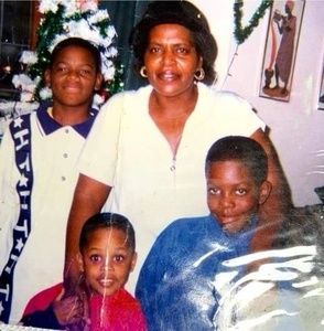 Meet your Posher, Gwendolyn